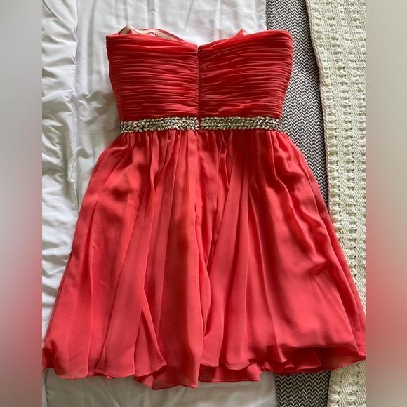 Prom/Graduation Dress - Picture 3 of 4